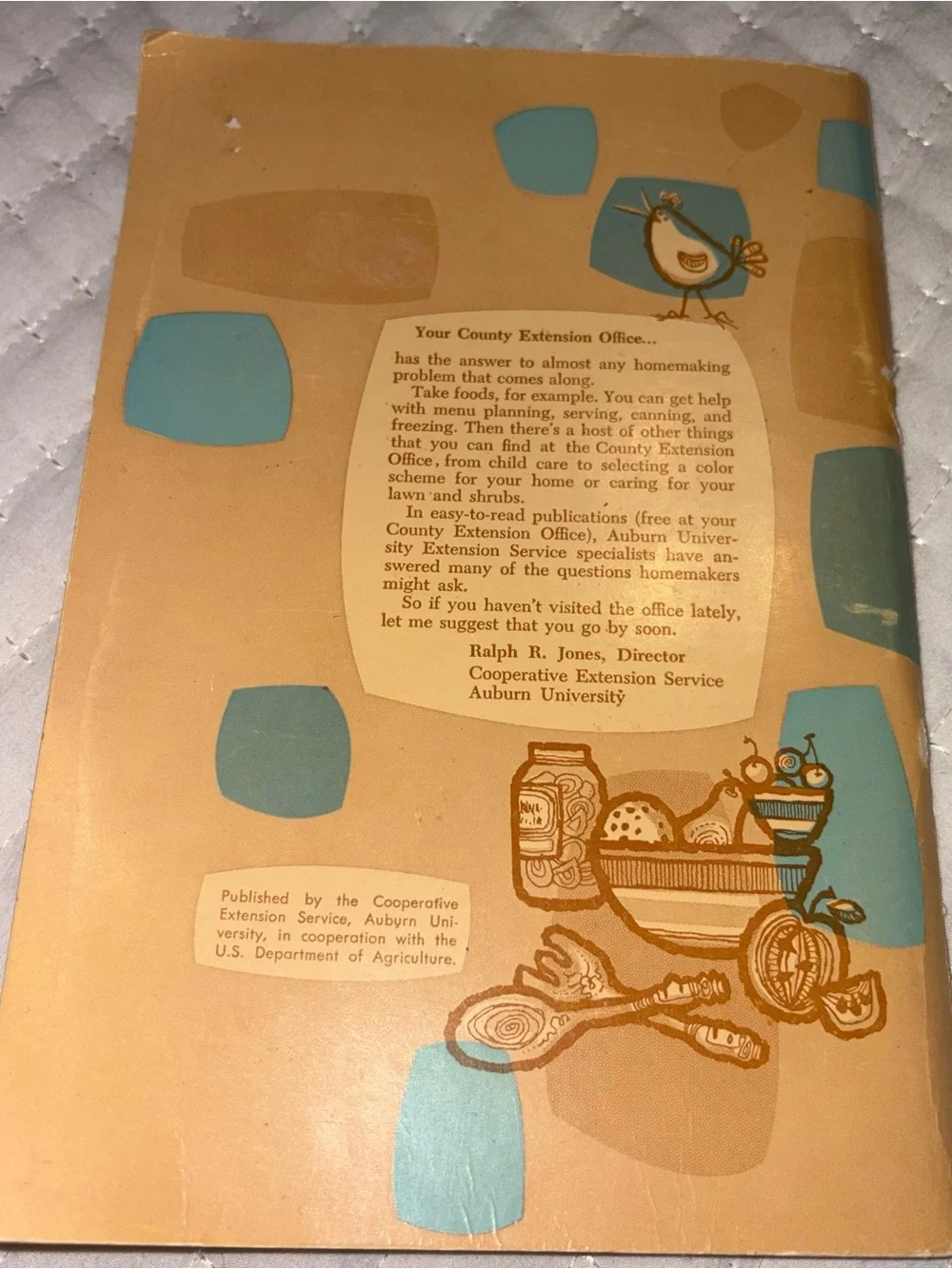 The Auburn Cookbook by Fariss Prickett - Retro Blue & Tan Cover